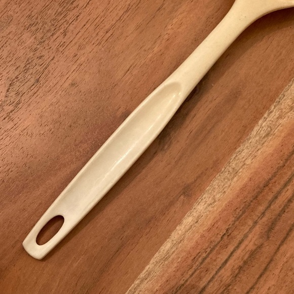 Vintage Foley Cream/Tan Solid Plastic Kitchen Spoon - Picture 3 of 7